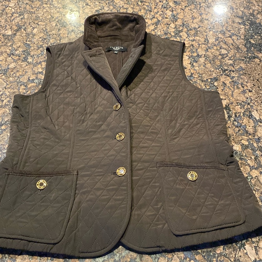 Just like new, barely worn! Talbots petite nylon vest in excellent condition!